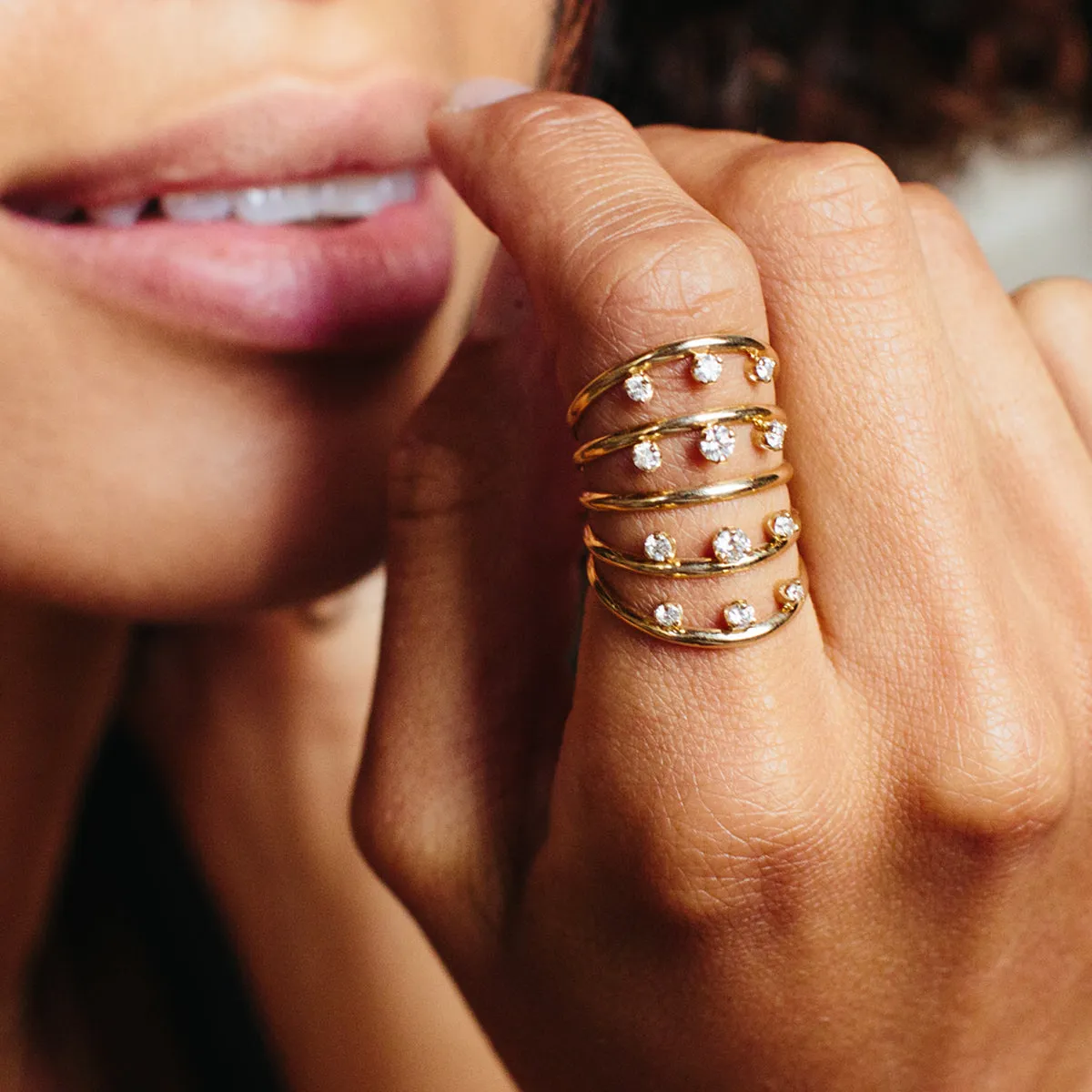 14k Graduated Prong Diamond 5 Band Ring