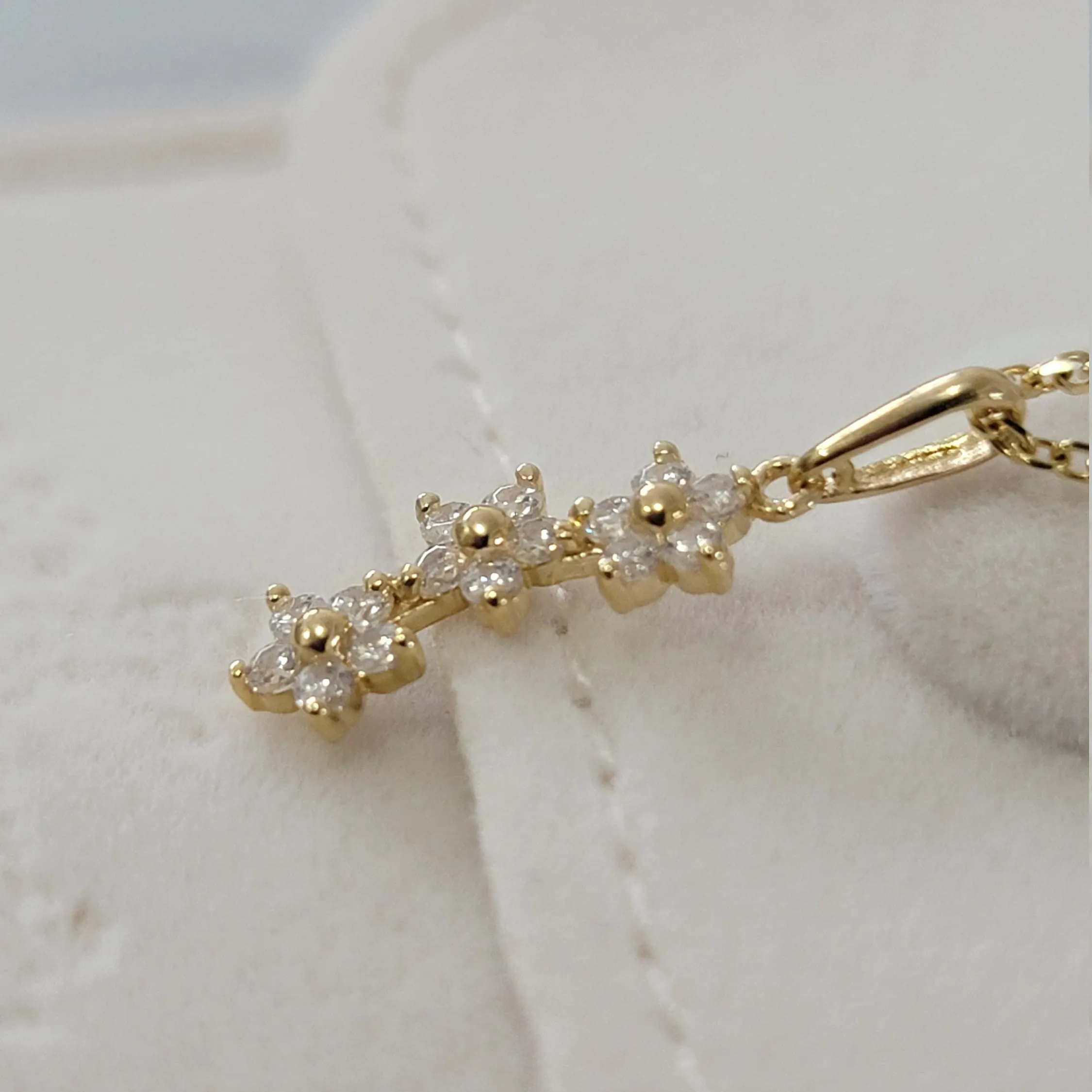 14K Yellow Gold Diamond Necklace, Diamond Flower Necklace for Women, Natural Diamond Charm Necklace, Dainty Necklace, Minimalist Necklace