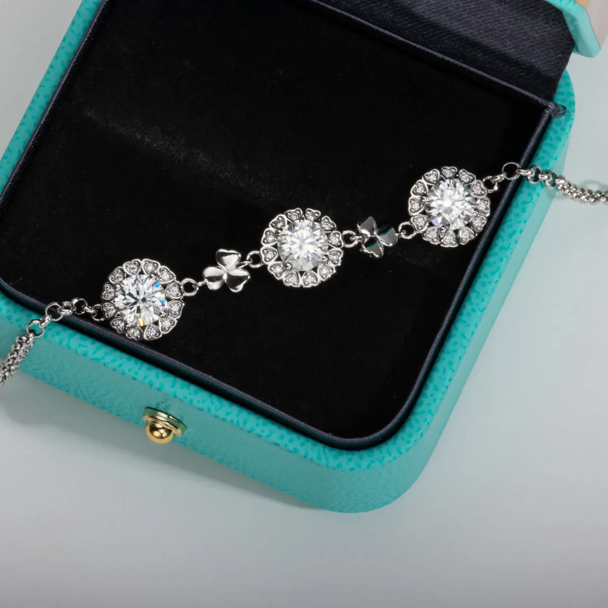 3.0CTTW D Color Moissanite  Clover Bracelet 18K  White Gold Plated Silver Adjustable Bracelets