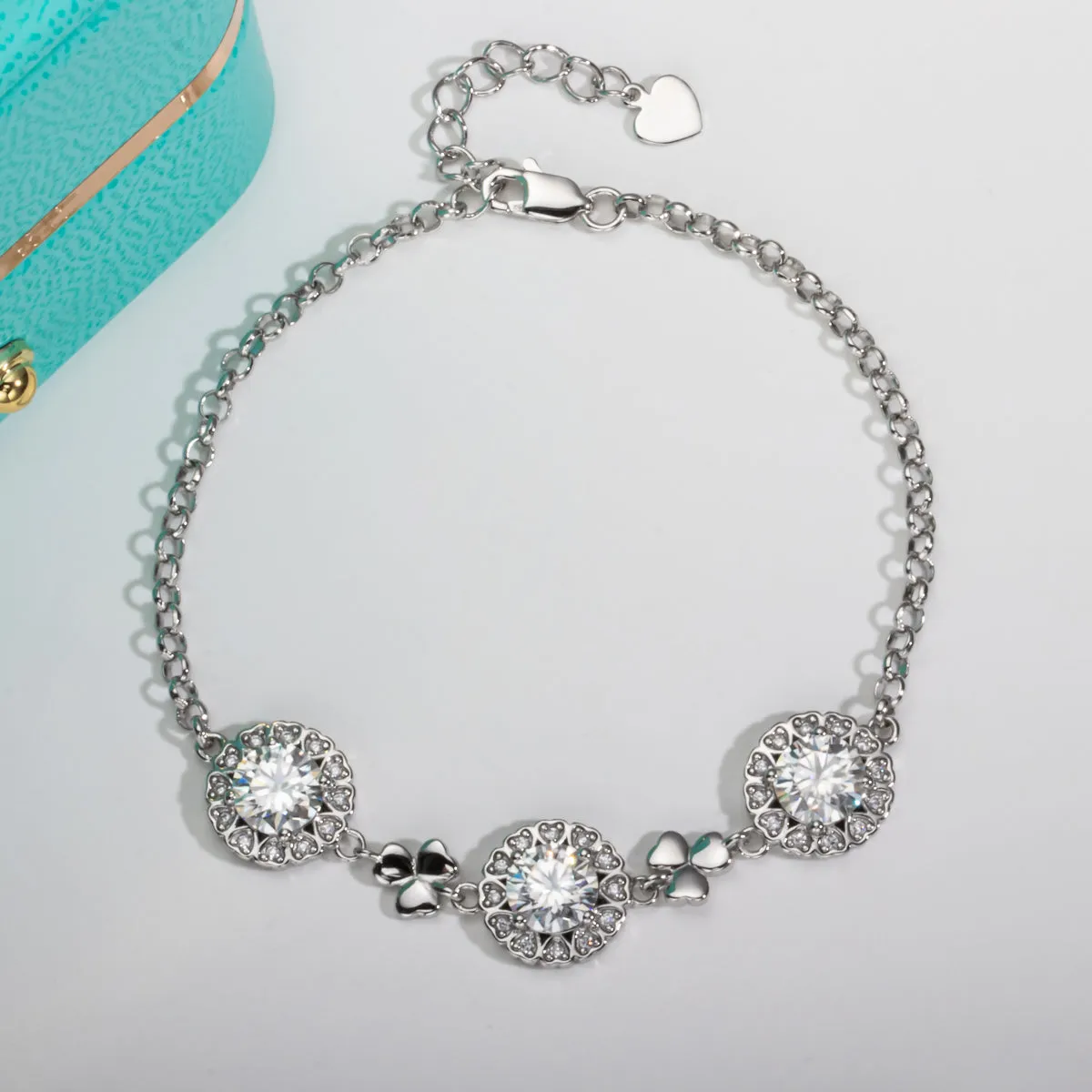 3.0CTTW D Color Moissanite  Clover Bracelet 18K  White Gold Plated Silver Adjustable Bracelets