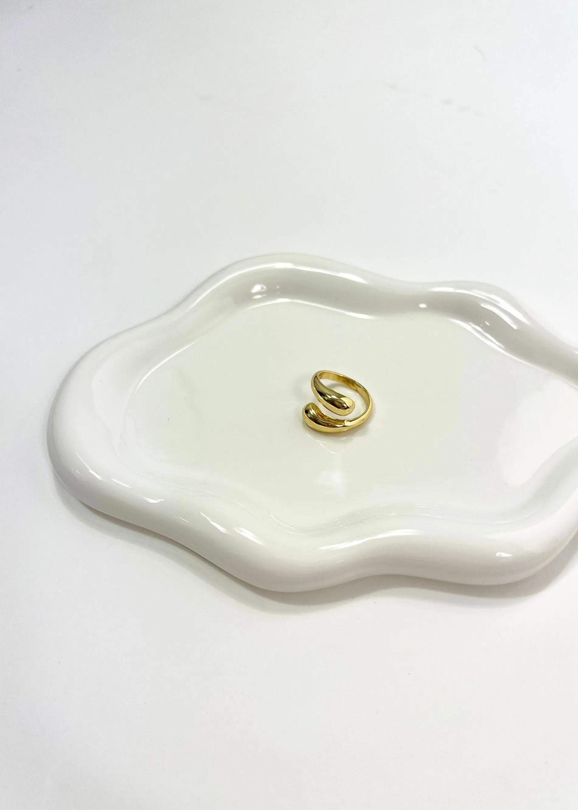 Adjustable Chunky Teardrop Ring ★ Gold