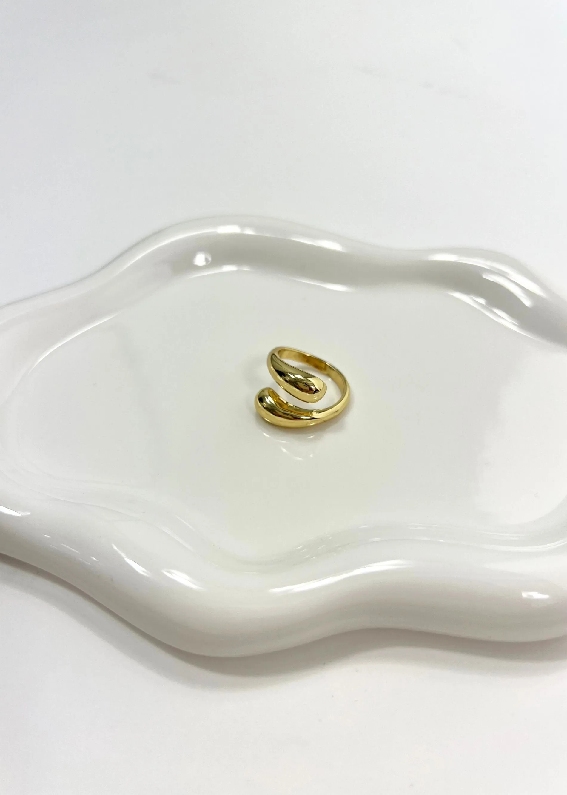 Adjustable Chunky Teardrop Ring ★ Gold