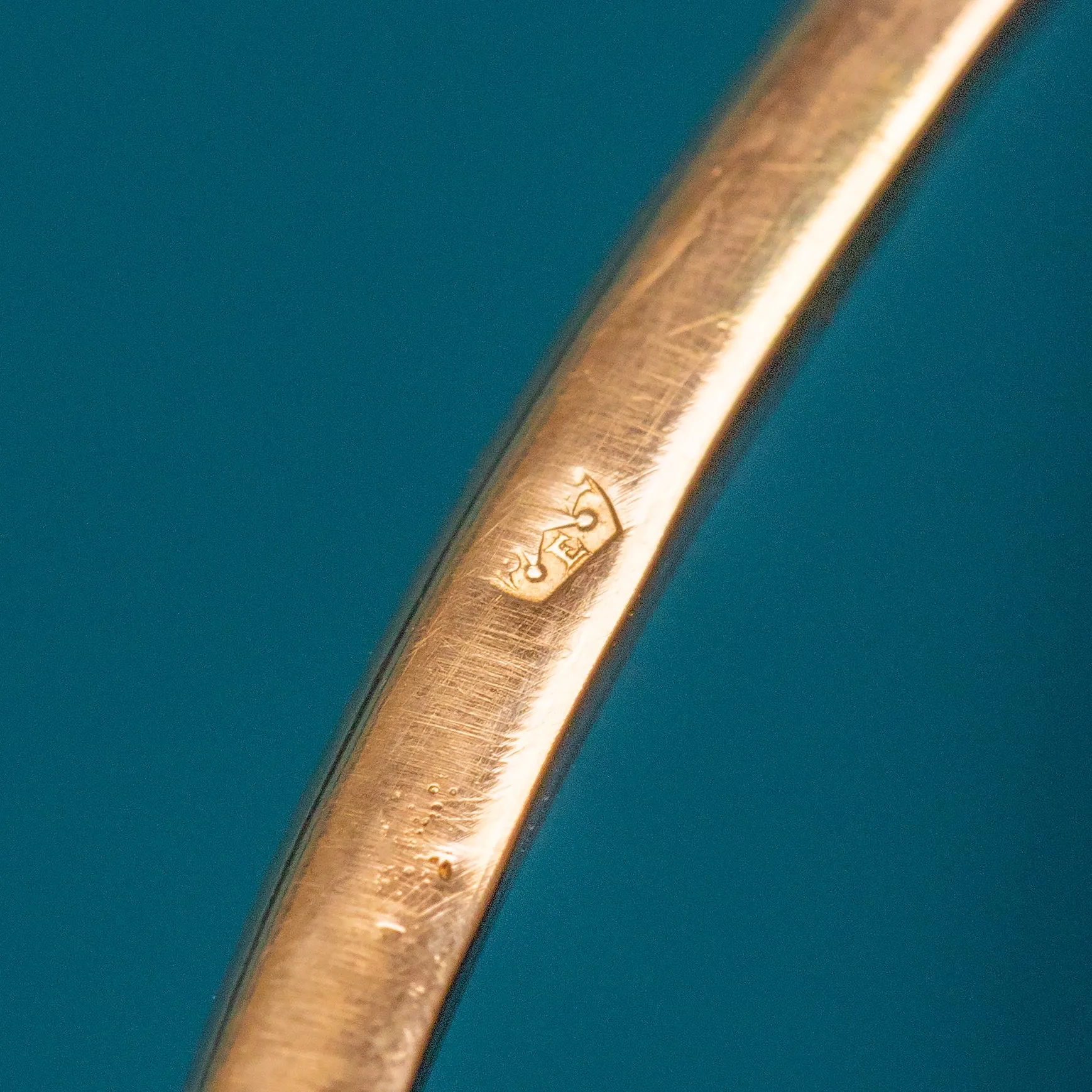Antique 15ct Gold Kashmir Sapphire & Diamond Toi et Moi Bangle, 1.10ct Diamonds