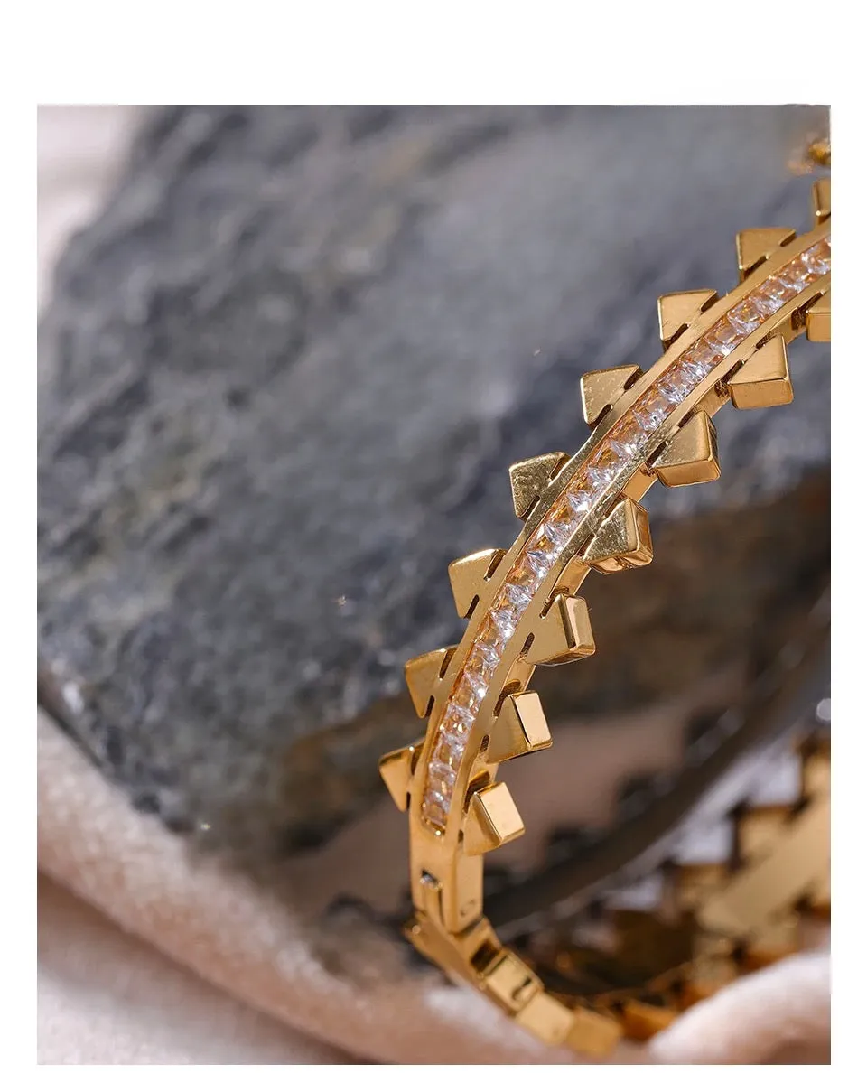 Arrow Head Stone Bracelet - 18K Gold Coated