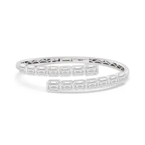 Bezel Bypass Emerald Openable Oval Bangle
