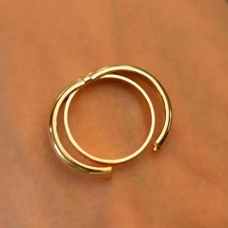 Bold Twist Engraved Ring – Sairahaz Jewelers