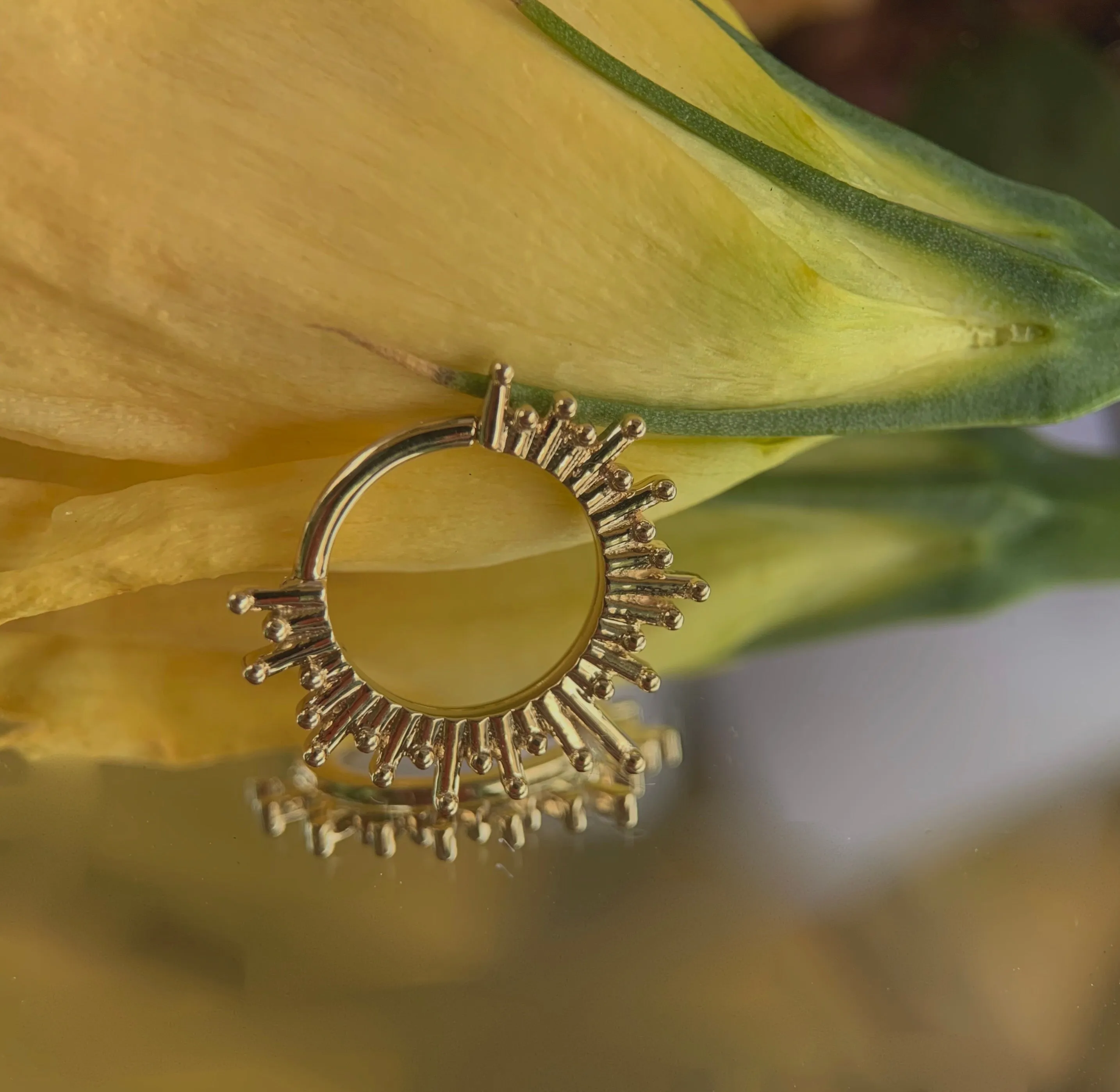 BVLA Ray of Light Ring (16G)