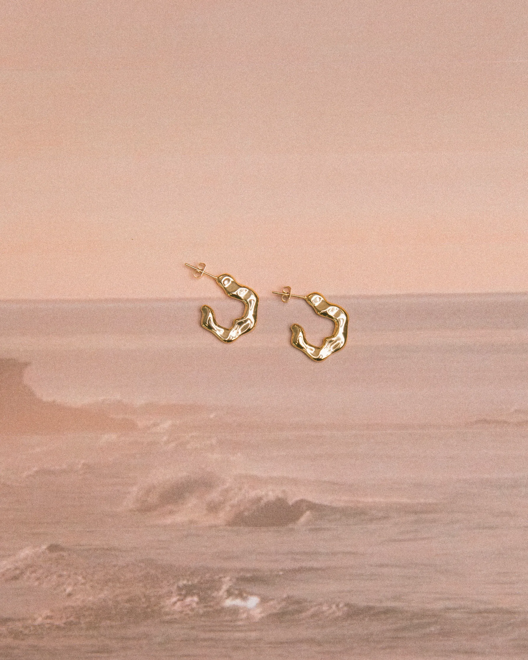 Cora Wave Earrings | Gold