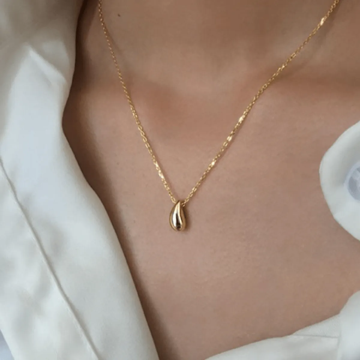 Dainty Gold Vermeil Teardrop Pendant