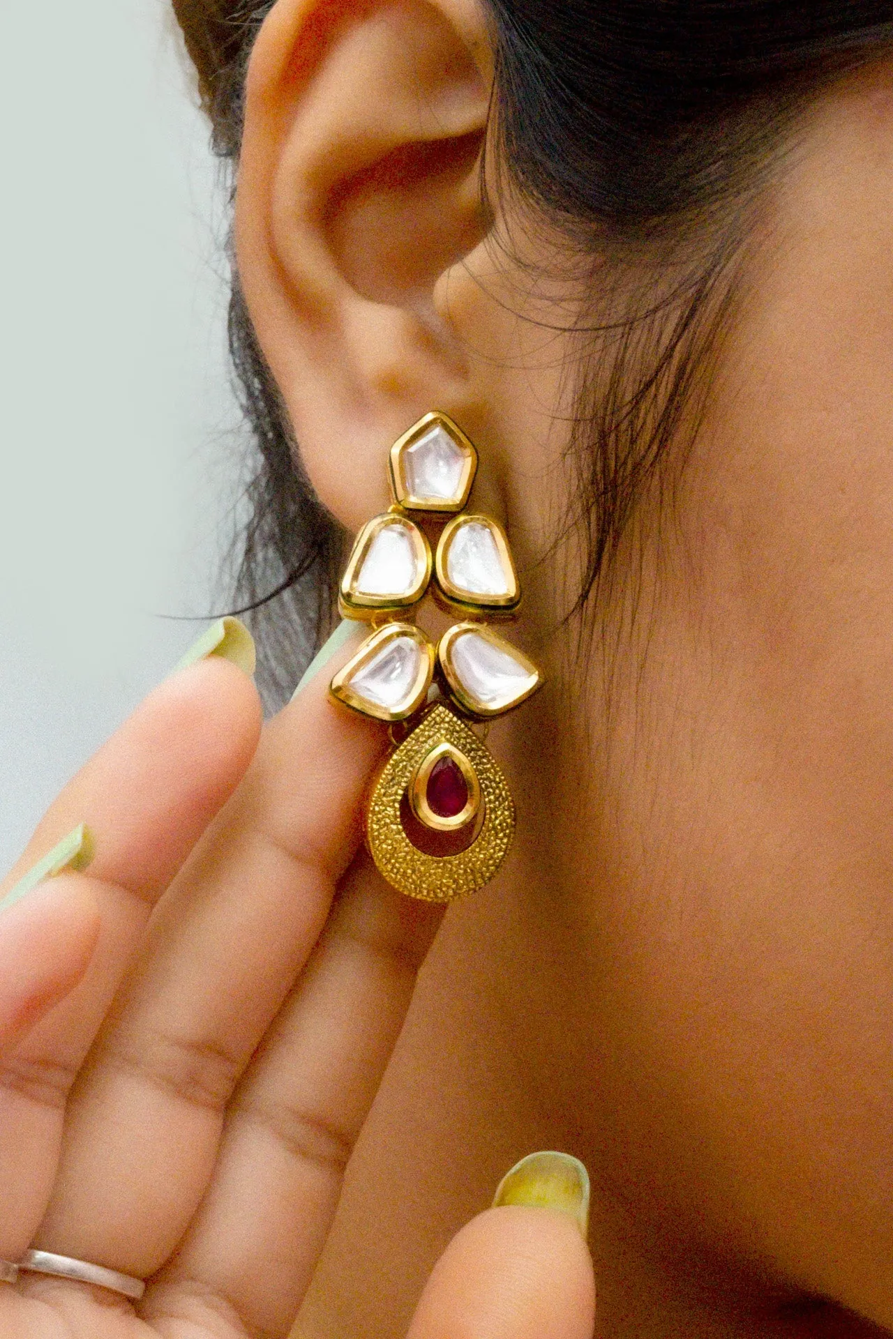 Designer Gold Plated Royal Kundan Necklace with Earrings (D817)