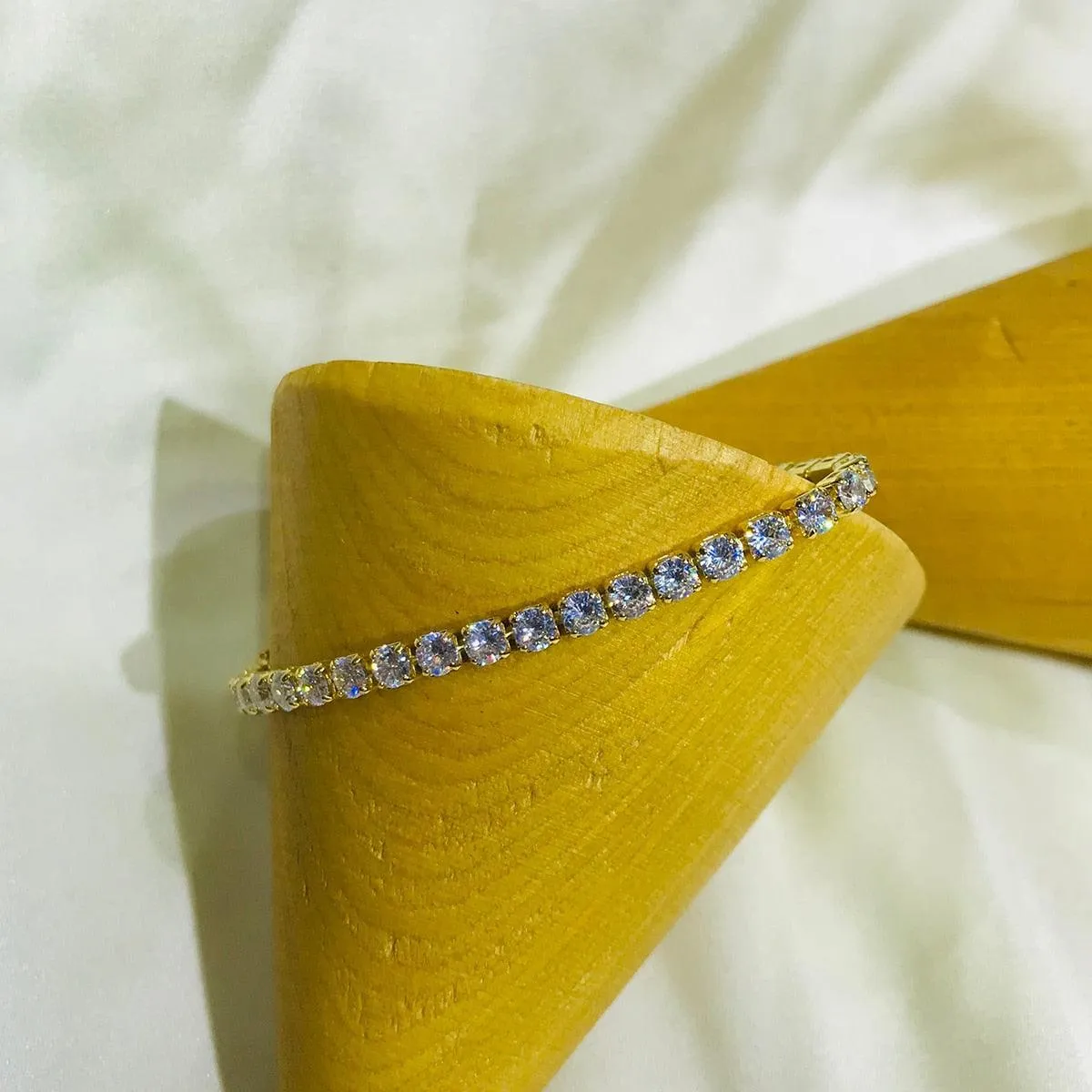 EXQUISITE Charming AAA  Cubic Zirconia Simulated Diamonds Gold Colour Tennis Bracelets