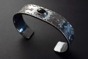 First Arrow's "Arrow Stamp" Bangle With "Soulo" Stone (BR-312)