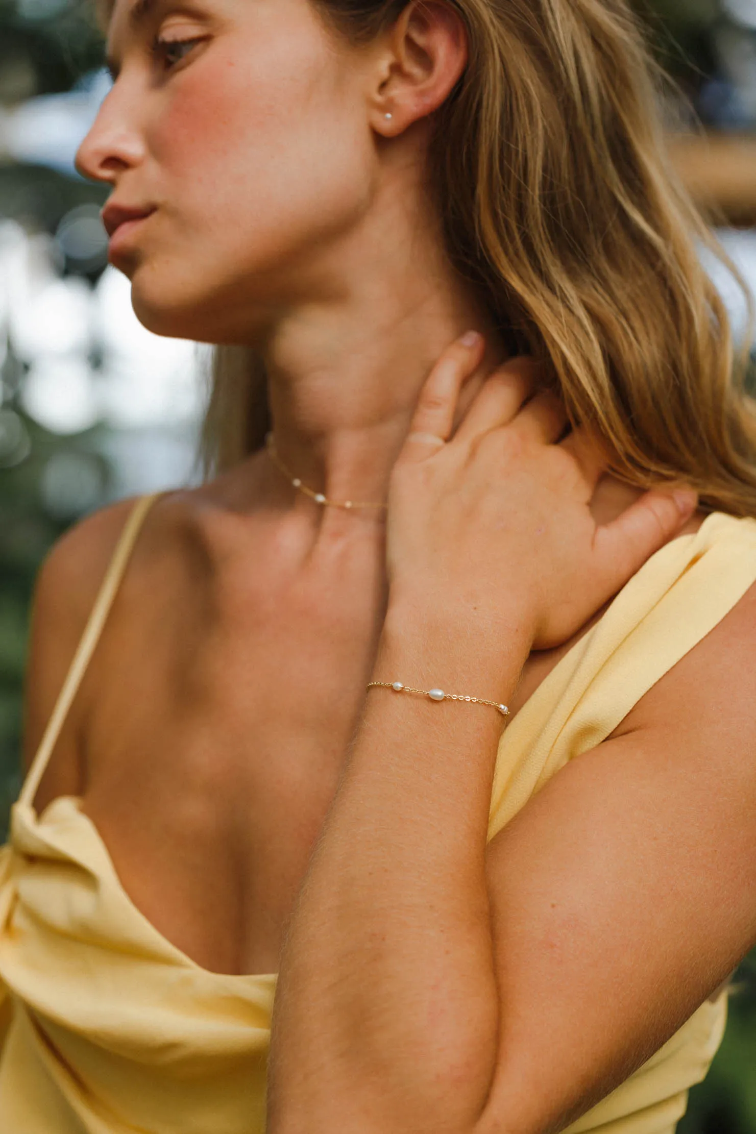 Floating Pearl Bracelet