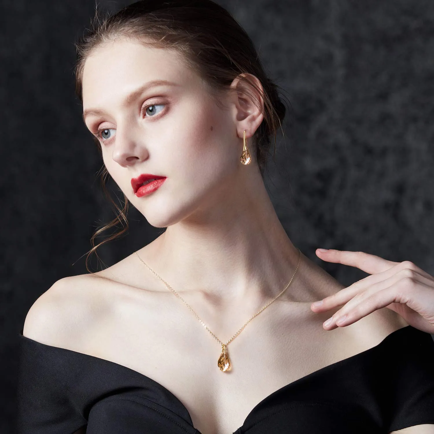 Gold Swarovski Crystals Necklace