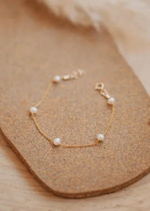 Hello Adorn Pearl Bracelet