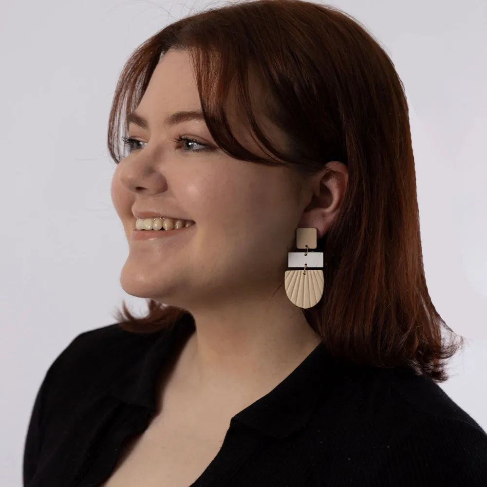 KiKi Earrings - Beige Square