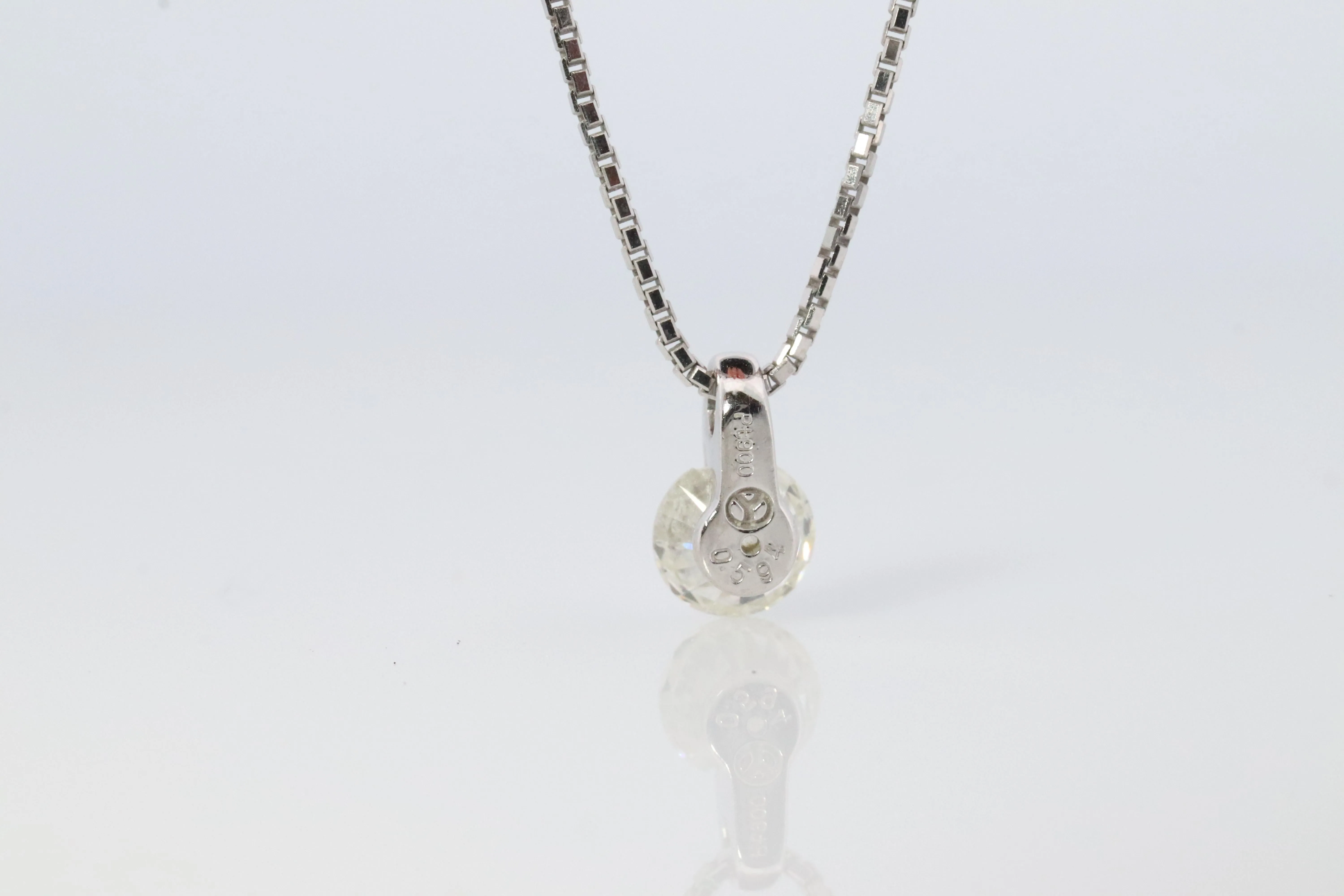 Large Diamond solitaire pendant. Platinum Pt900 Round diamond 0.59CT Necklace