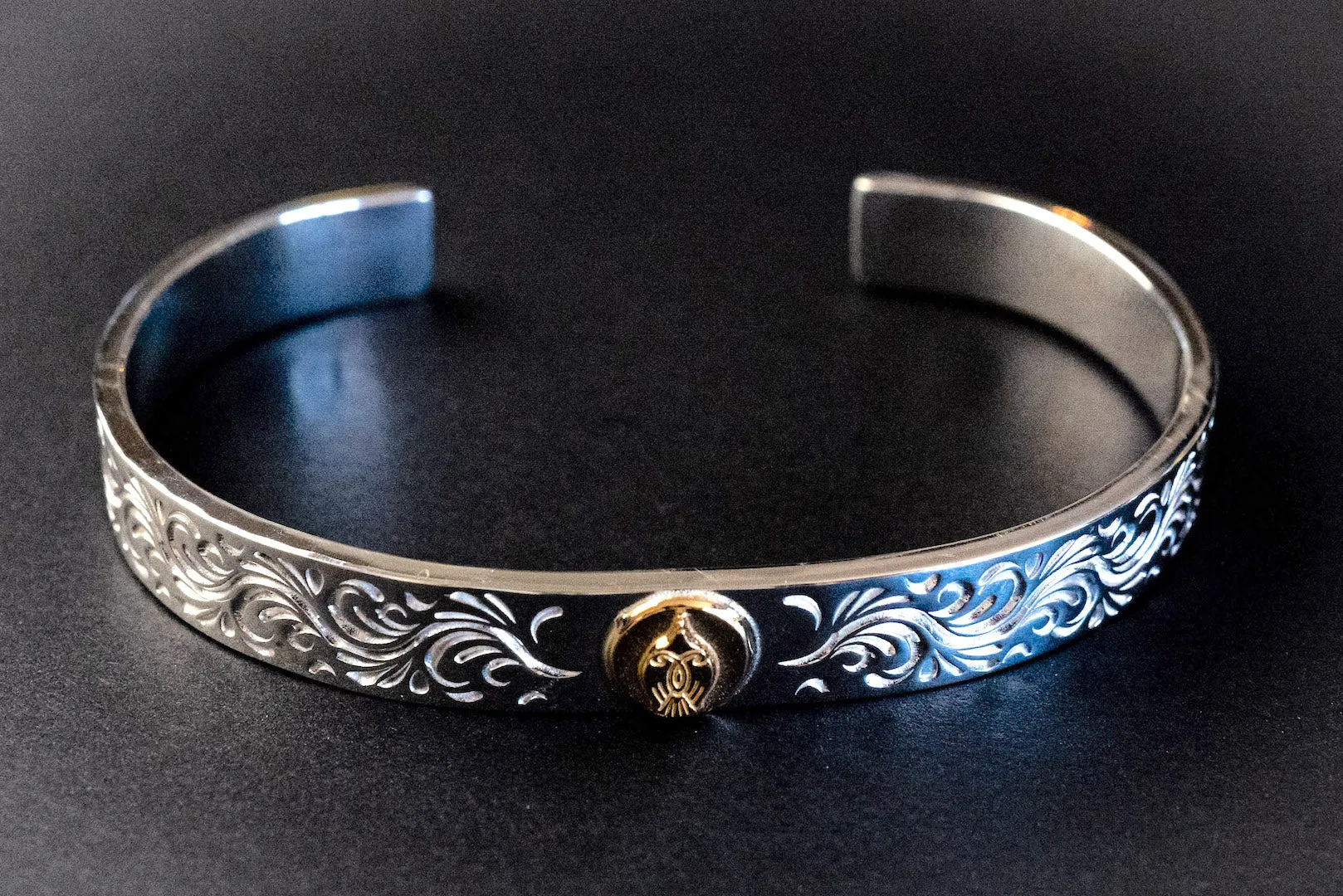 Legend 8mm "Phoenix" Bangle With 22K Gold Emblem (B-4)