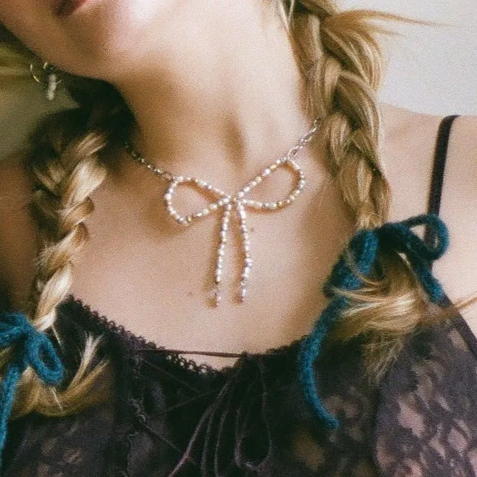 LILOU Gems Pearl Bow Necklace (Gold or Silver)