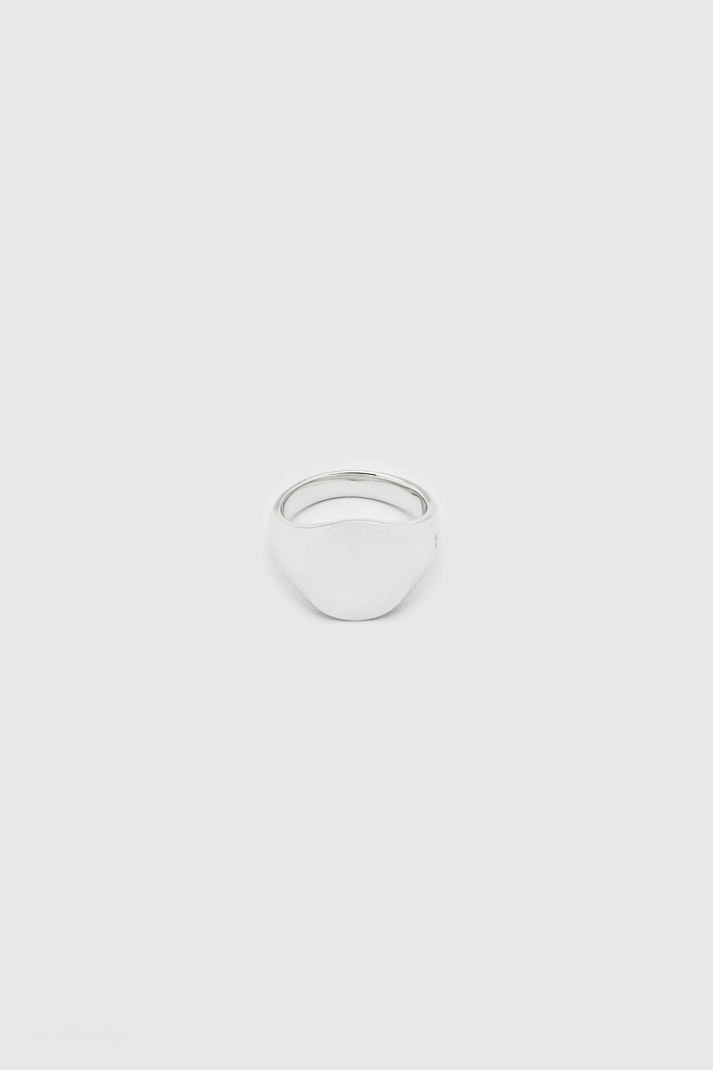 Mini Signet Oval Ring