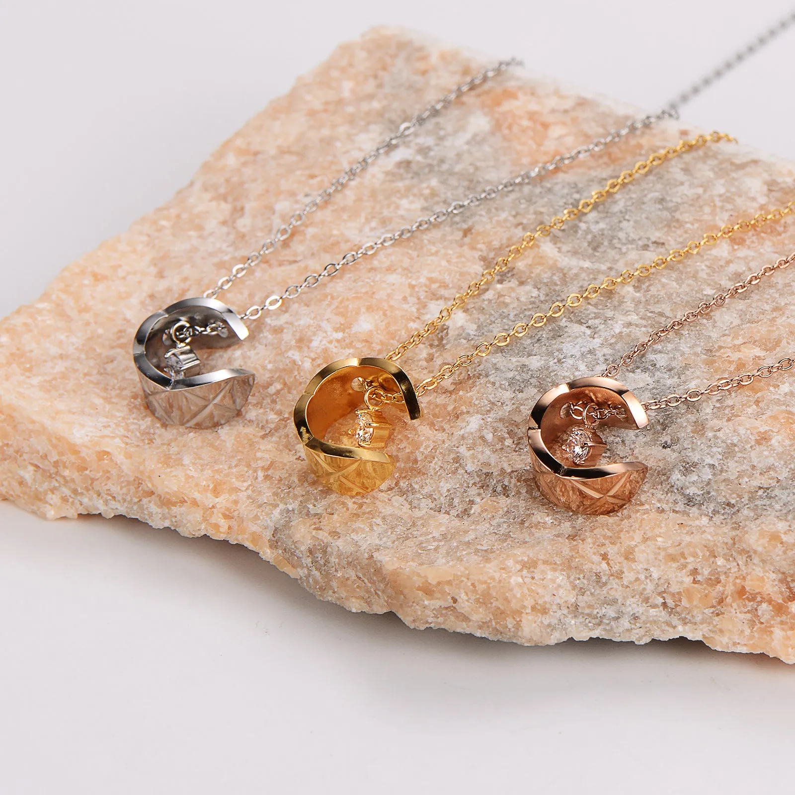 Minimalist Checkered Stainless Steel Electroplating Necklaces