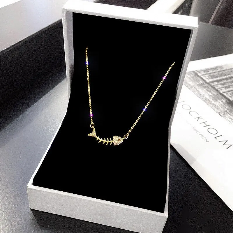 Minimalist V-Shaped Geometric Clavicle Chain Pendant Necklaces
