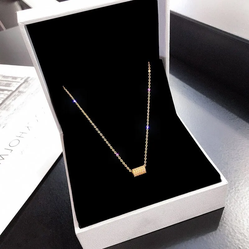 Minimalist V-Shaped Geometric Clavicle Chain Pendant Necklaces