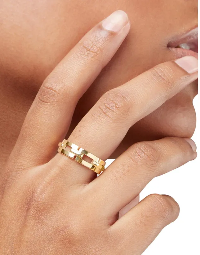 Muse Ring - Yellow Gold