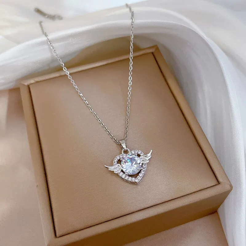 New Trend Love Heart Wing Necklace for Women Minimalist Clavicle Chain