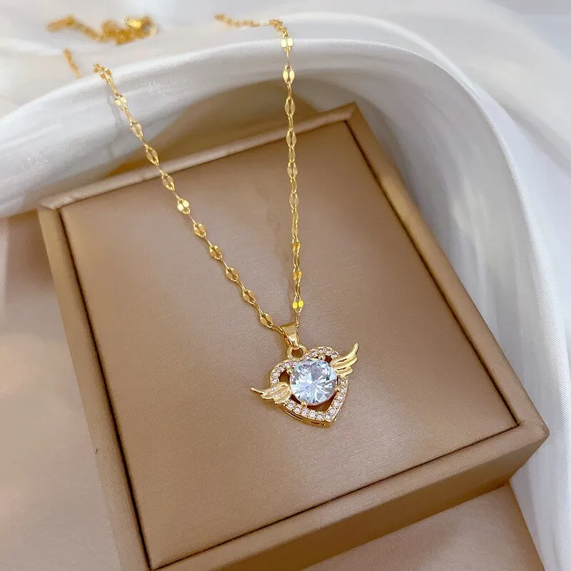 New Trend Love Heart Wing Necklace for Women Minimalist Clavicle Chain