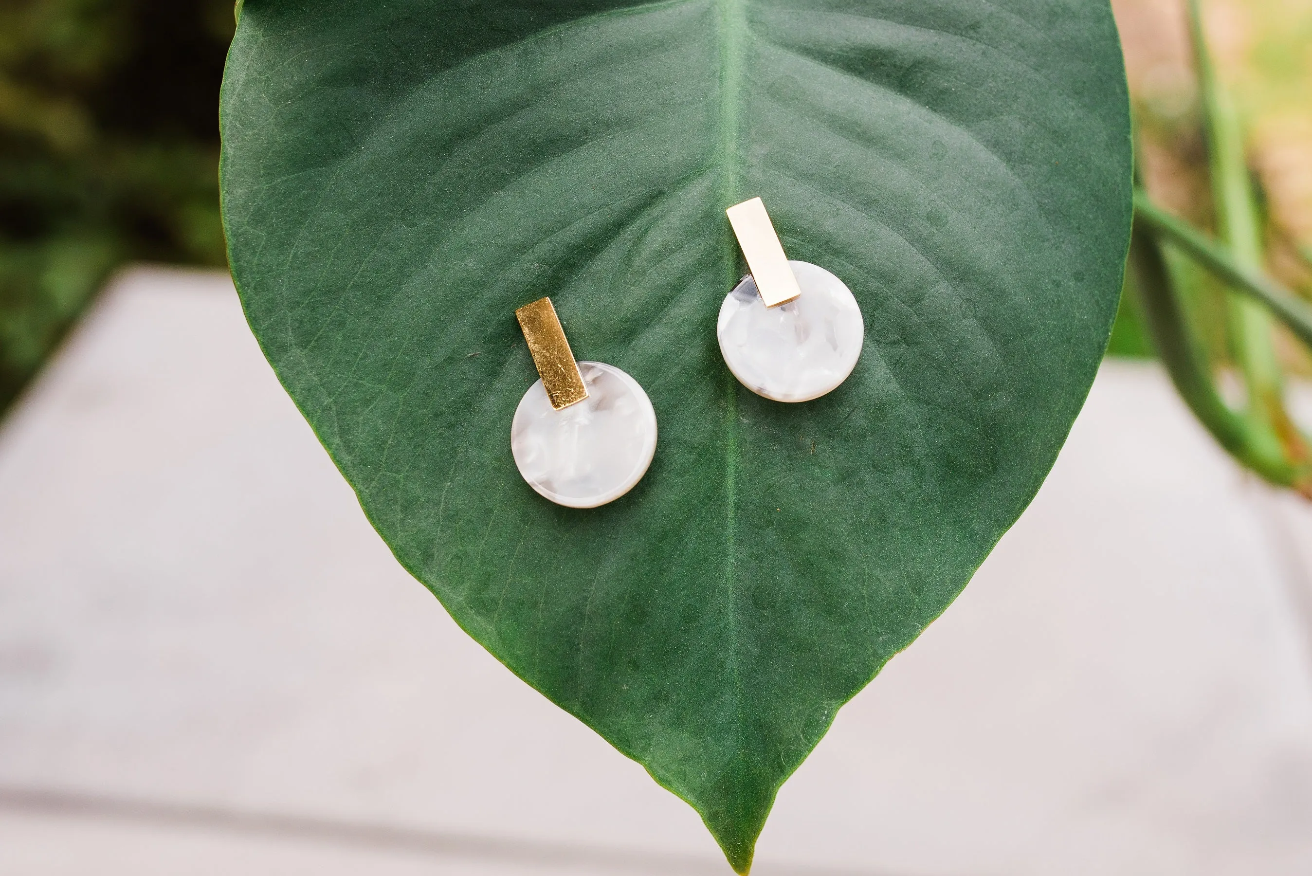 Round Stone Shape Earrings