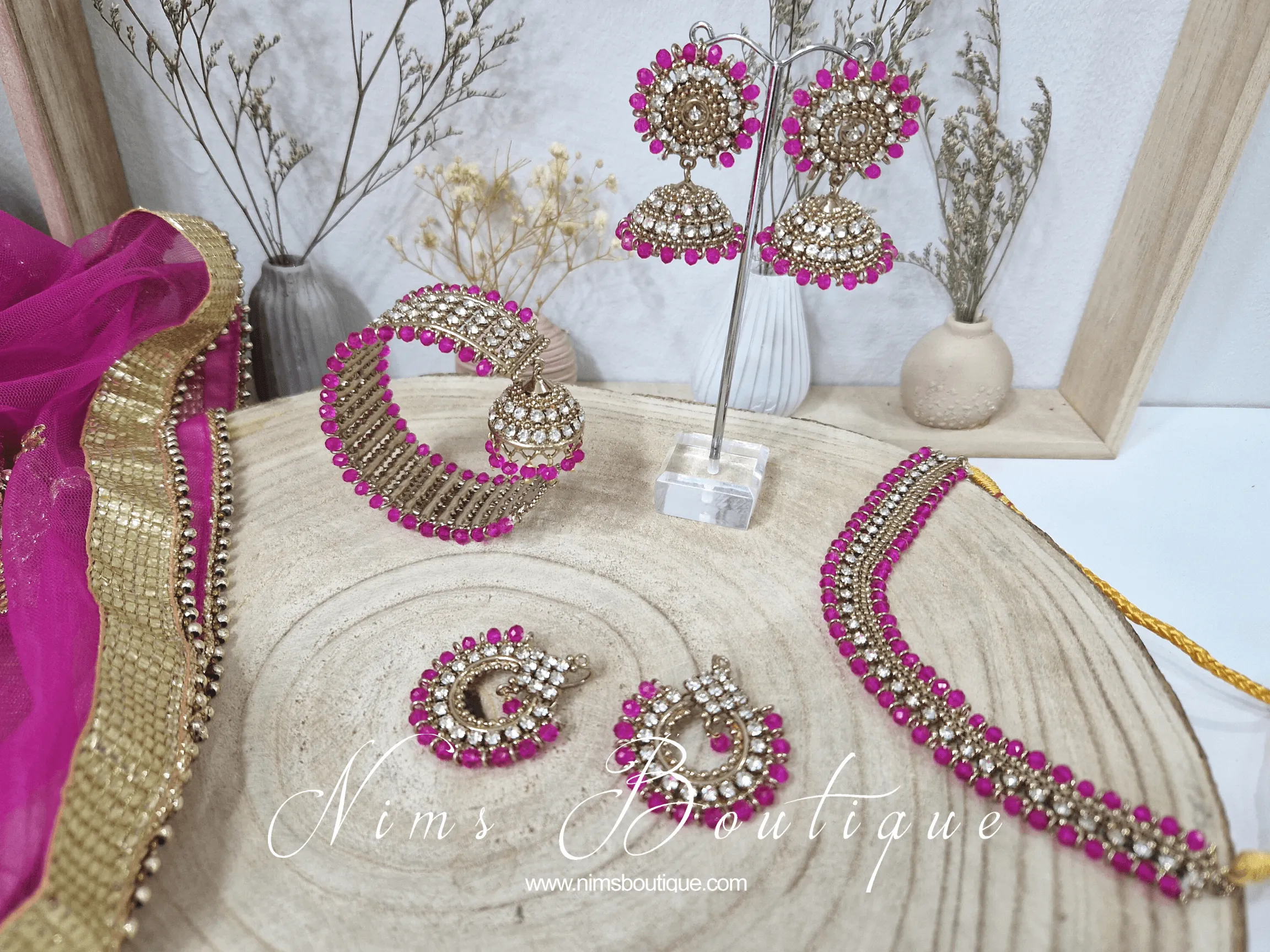 Royal Antique Gold & Hot Pink Necklace