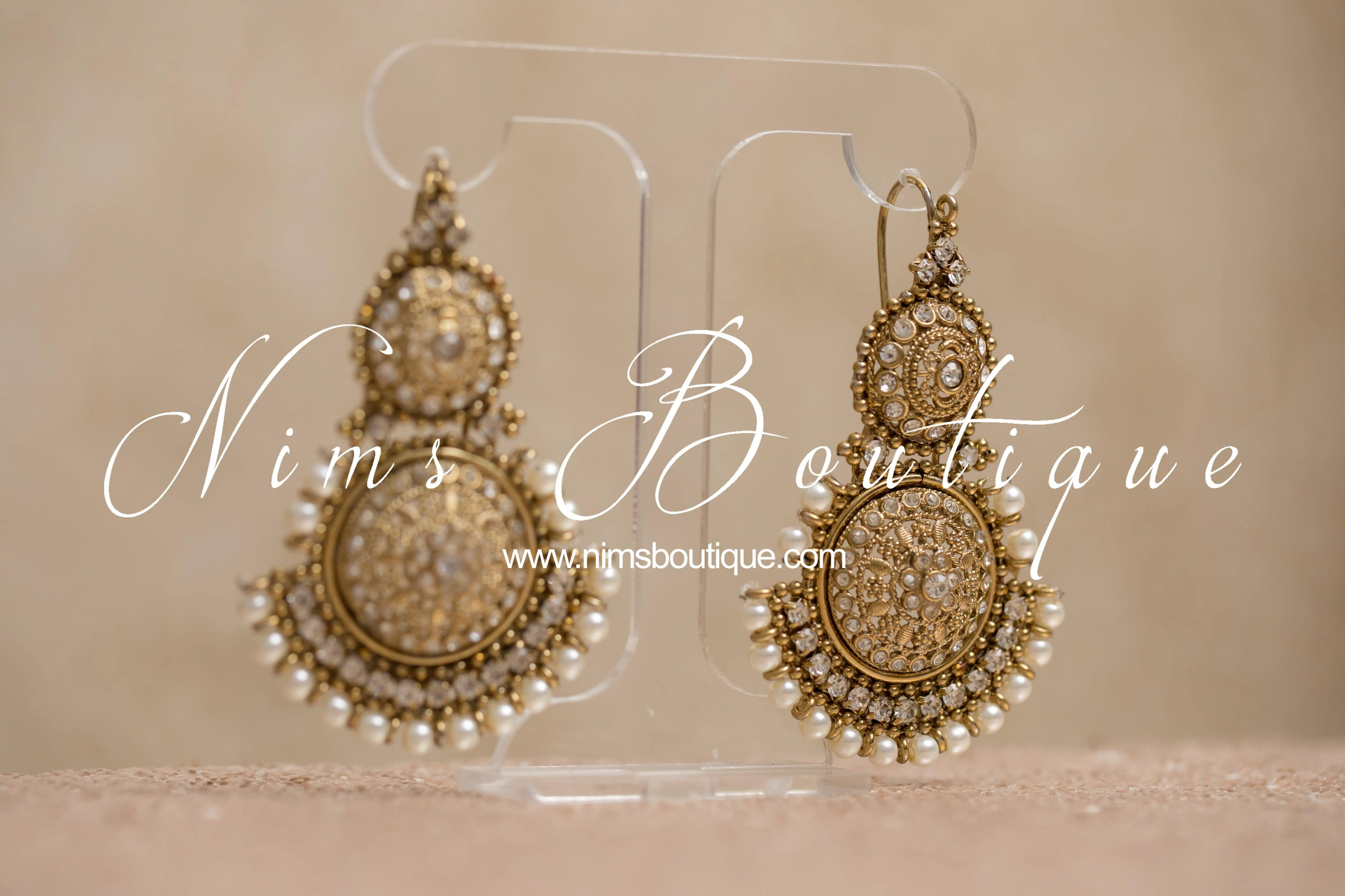 Small Royal Antique Gold, Pearl & Clear Stone set
