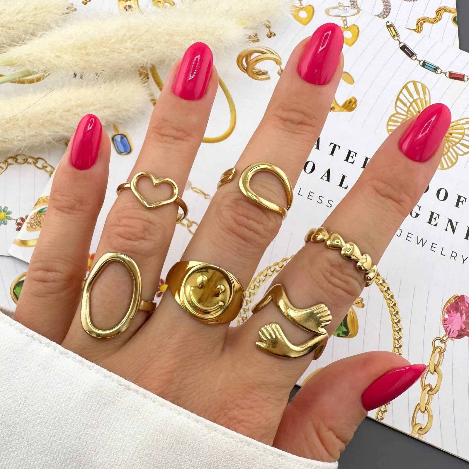 Smiley Face Signet Ring – 18K Gold-Plated, Adjustable & Hypoallergenic