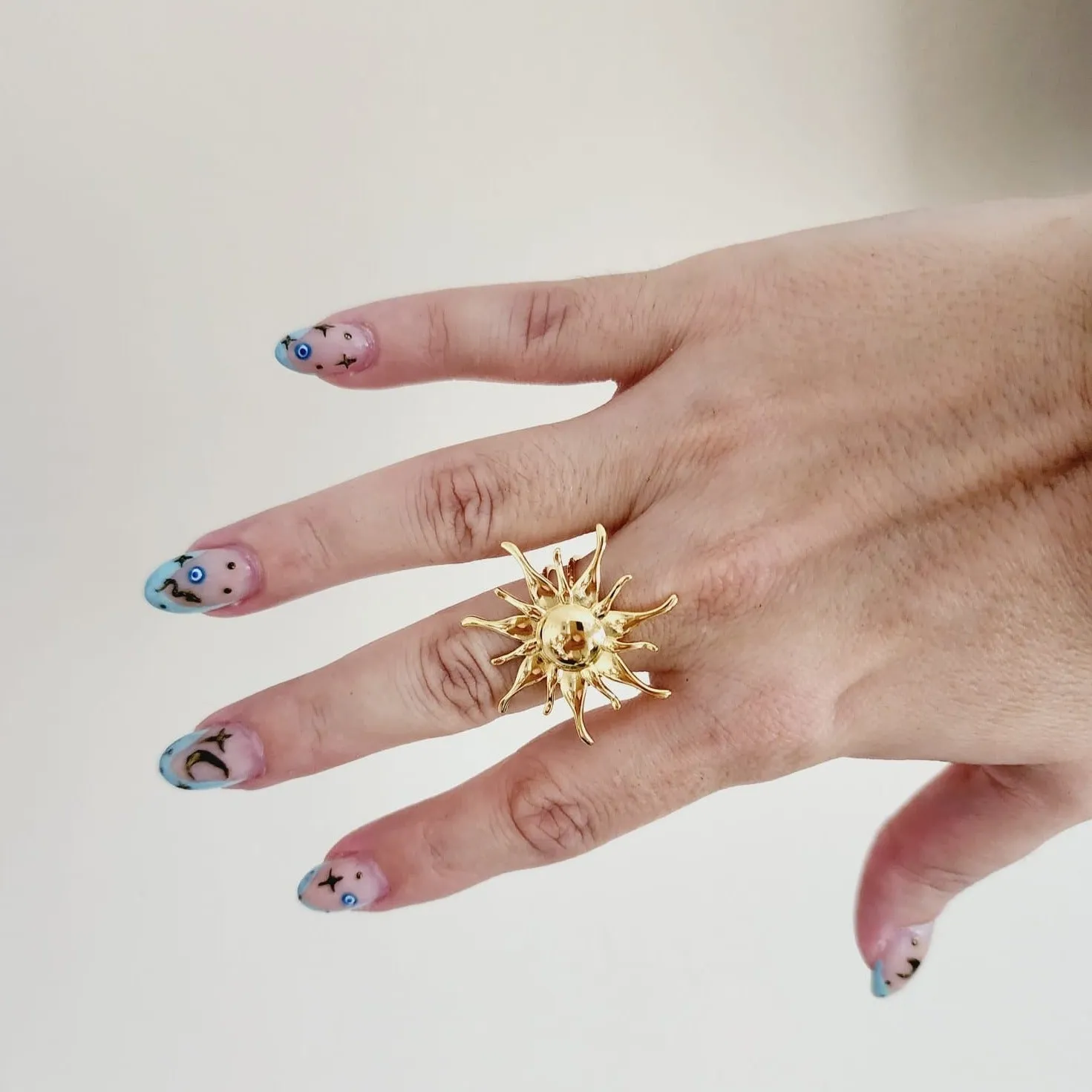 Sunny Adjustable Ring
