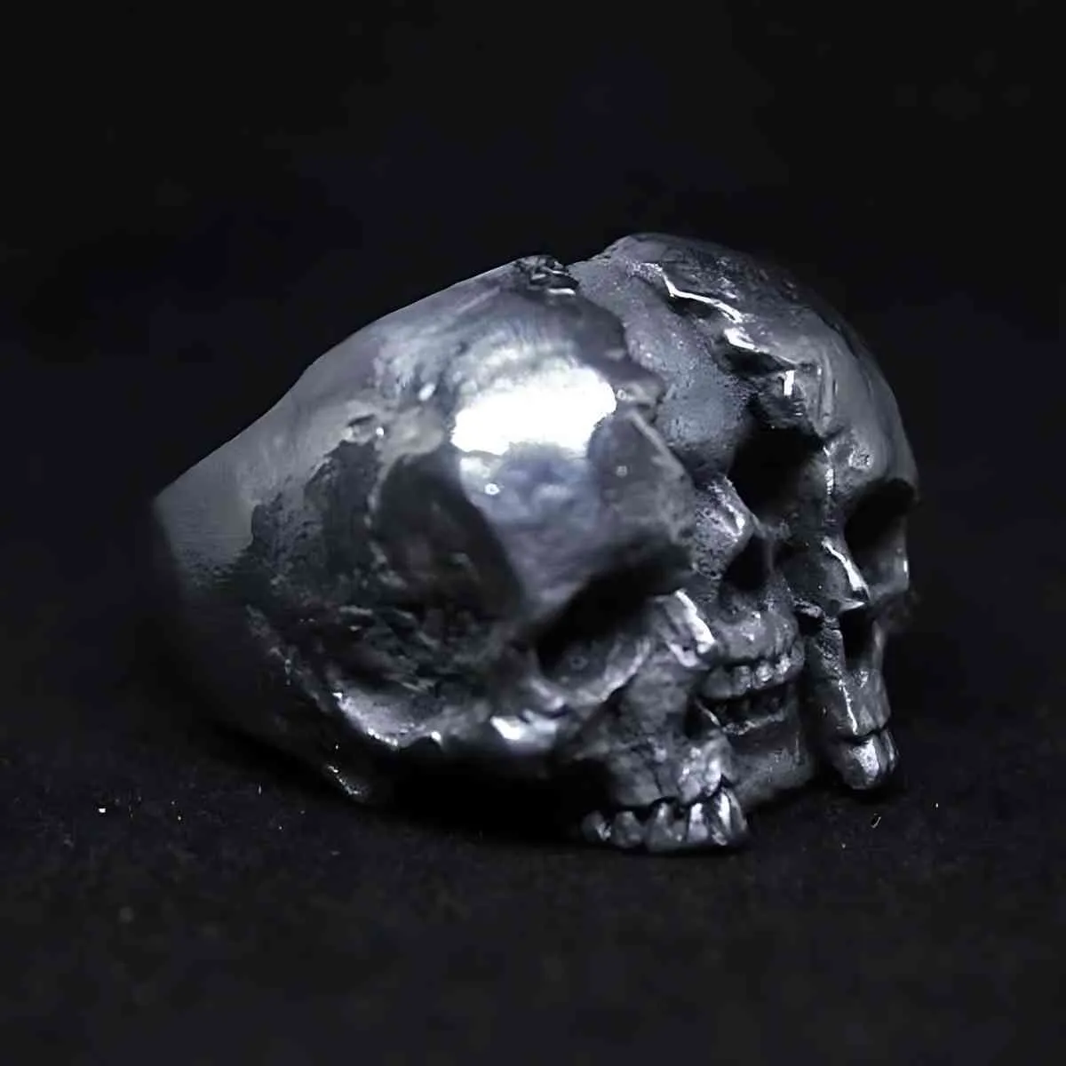 Three Headed Skull Ring