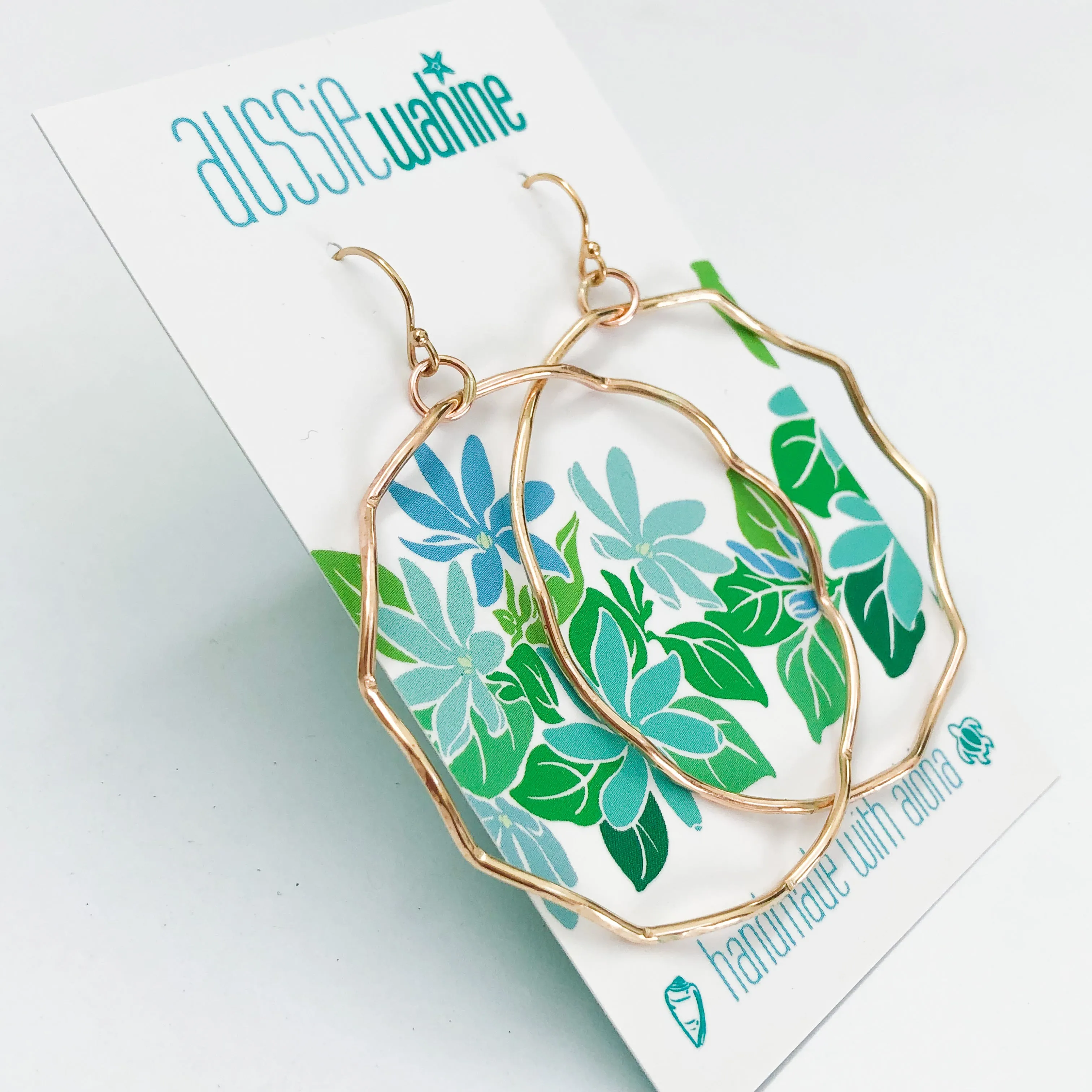 Wave Hoops